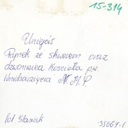 "Uniejów Rynek ze skwerem oraz dzwonnica Kościoła p.w. Wniebowzięcia N. M. P. fot. Stasiak 15-314 35667-1"