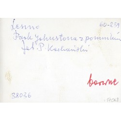 "Leszno Park Johnstona z pomnikiem fot. P. Kochański 60-239 38036 barwne"