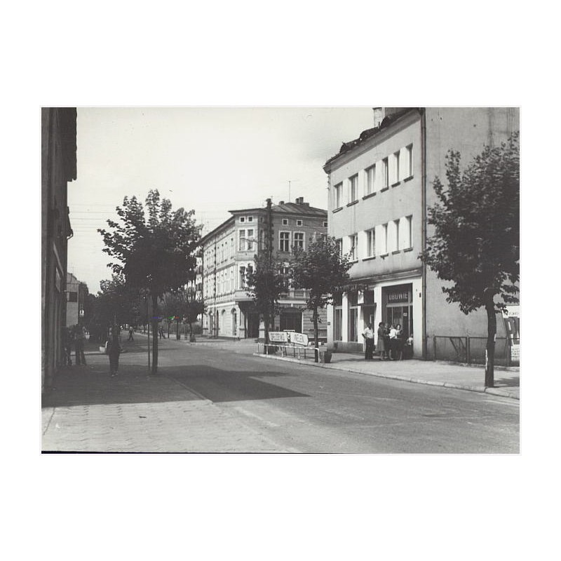 "Krzyż ul. Bolesława Bieruta fot. W. Stasiak 68-487 24264-5 barwne"