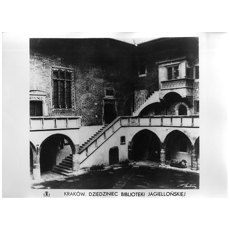 Kraków. Dziedziniec Biblioteki Jagiellońskiej / "KRAKÓW. DZIEDZINIEC BIBLIOTEKI JAGIELLOŃSKIEJ"