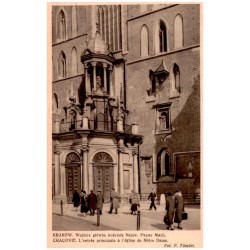 Kraków. Wejście główne do kościoła Najśw. Panny Marii. Cracovie. L'entrée proncipale à l'église de Nôtre Dame. Fot. P. Tömöri.