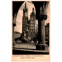 Kraków. Widok z Sukiennic na Kościół Marjacki. L'église de Notre Dame