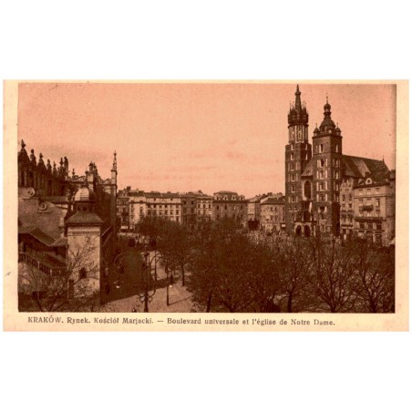 Kraków. Rynek. Kościół Marjacki. - Boulevard universale et l'église de Notre Dame.