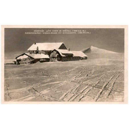 Krkonoše: Lučni chata se Snéžkou. (1410 m.n.m.) Riesengebirge: Wiesen-Baude mit Schneekoppe (1410 M ü M.)