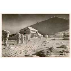 Riesengebirge. Schlesierhaus (1400 m) und Schneekoppe 1605 m