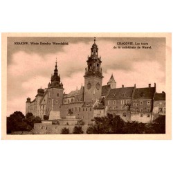 Kraków. Wieże Katedry Wawelskiej. Cracovie. Les tours de la cathédrale de Wawel.