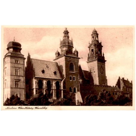 Kraków. Wieże Katedry Wawelskiej.