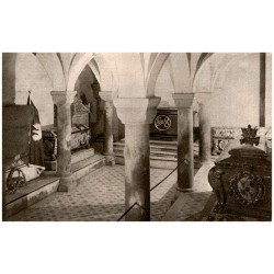 Katedra na Wawelu. Groby królewskie. Fot. inż. K. Cybulski