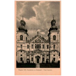 Klasztor OO. Kamedułów na Bielanach - Front kościoła.