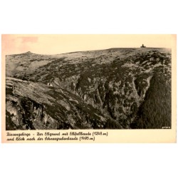 Riesengebirge - Der Elbgrund mit Elbfallbaude (1248 m) und Blick nach der Schneegrubenbaude (1495 m) 69362
