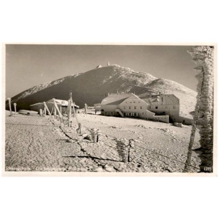 Riesengebirge - Die Schneekoppe 1605 m und Riesenbaude. 1275