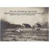 Aus der Schlacht bei Czernowitz. Brennendes Dorf, welches in der Kampflinie lag. Die wenigen Habseligkeiten werden in Eile herau