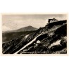 Riesengebirge. Prinz-Heinrich-Baude 1410 m ü. M. mit Schneekoppe