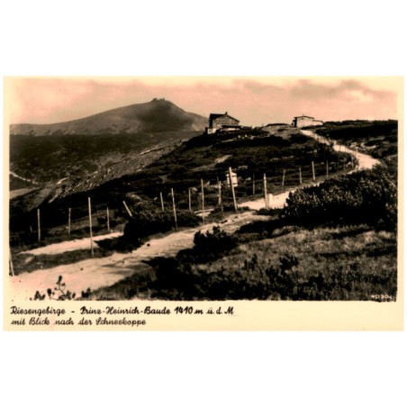 Riesengebirge - Prinz-Heinrich-Baude 1410 m ü. d. M. mit Blick nach der Schneekoppe. 40304.