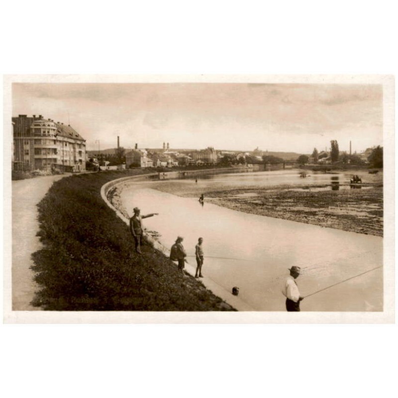 Ужгopoдъ. Užhorod - Řeka Už.