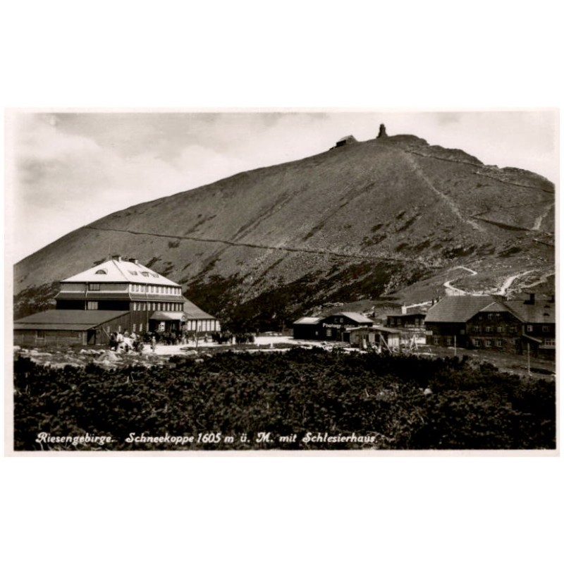 Riesengebirge. Schneekoppe 1605 m ü. M. mit Schlesierhaus.