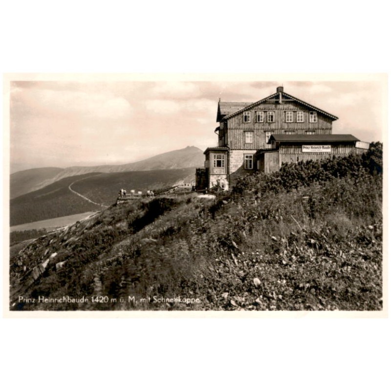 Prinz-Heinrichbaude 1420 m ü. M. mit Schneekoppe