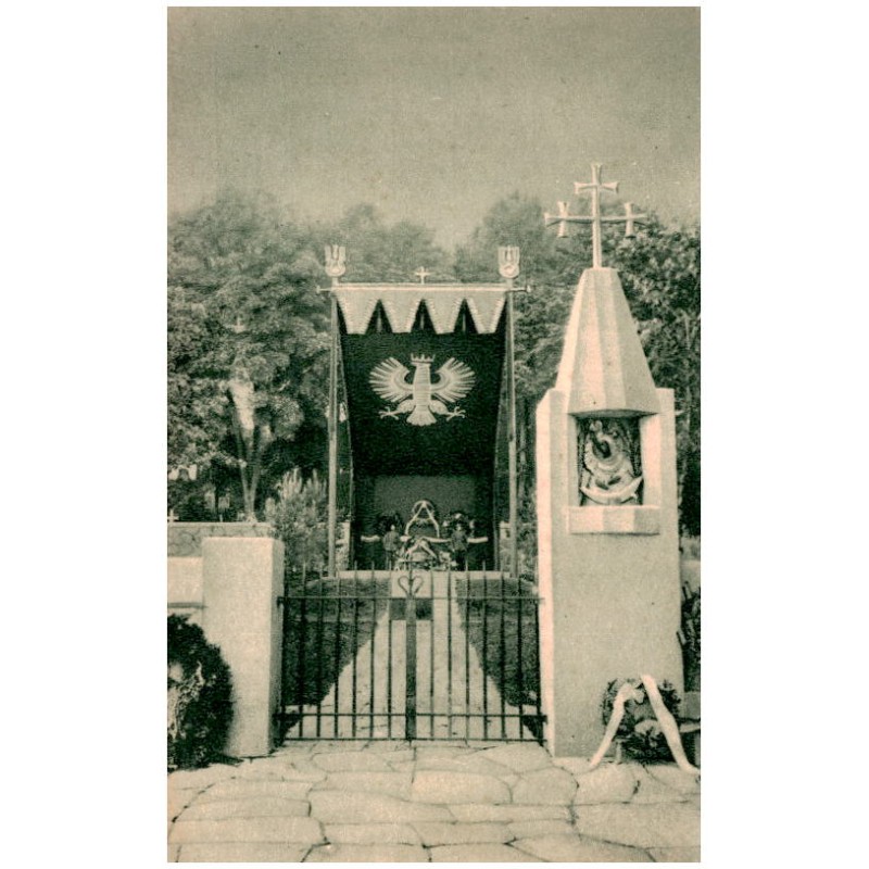 Nr 6. Wilno - Mauzoleum Pierwszego Marszałka Polski Józefa Piłsudskiego Fot. Jan Bułhak Art. Fot.
