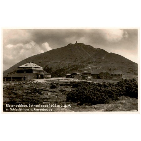 Riesengebirge, Schneekoppe 1605 m ü. d. M. m. Schlesierhaus u. Riesenbaude 36220