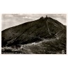Die Schneekoppe 1605 m mit der Riesenbaude Silesia 1873 / Rewers: Riesengebirge. Die Schneekoppe (1605 m) mit der Riesenbaude