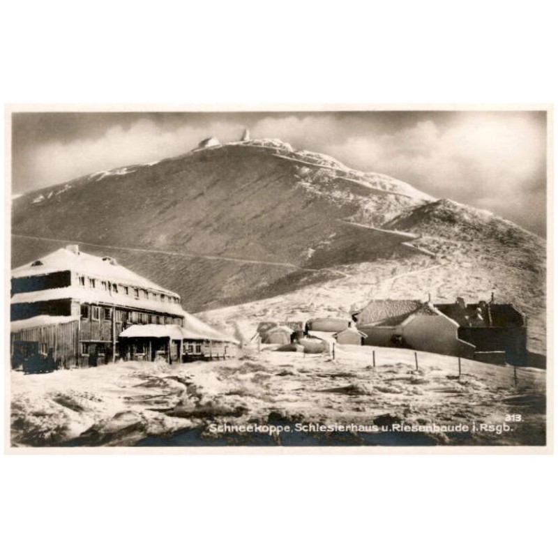 Schneekoppe, Schlesierhaus u. Riesenbaude i. Rsgb. 313.