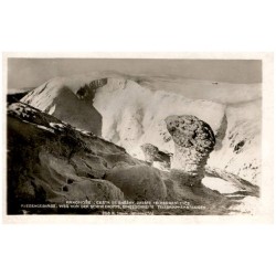 Krkonoše: Cesta se Sněžky, zaváté telegrafní tyče. Riesengebirge: Weg von Schneekoppe, eingeschneite Telegraphenstangen. 258