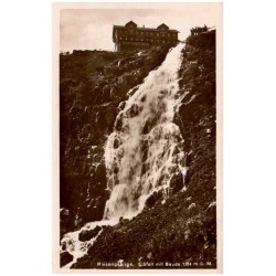 Riesengebirge. Elbfall mit Baude 1284 m ü. M.