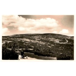 47471 / Rewers: Sudetengau/Riesengebirge. Geiergucke 1363 m ü. d. M. mit Blick n. d. Hochwiesenberg. Foto Hans Bönsch