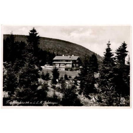 Das Wittighaus 841 m ü. d. M. Sudetengau. 6324 / Das Wittighaus, der Mittelpunkt d. Isergebirges. An der Paßstraße Weißbach/Pola