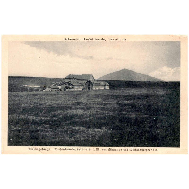 Krkonoše. Luční bouda, 1410 m n m. Riesengebirge. Wiesenbaude, 1410 m ü. d. M. am Eingange des Weißwassergrundes.