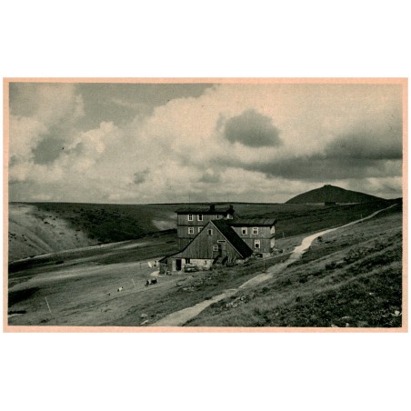 Foto: Dr. K. Procházka 1921. 60. Rennerbaude mit der Schneekoppe