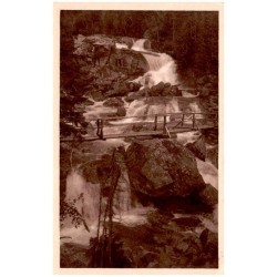 Vysoké Tatry. Vodopád ve Studenej doline. Hohe Tatra. Wasserfall im Kohlbachtale. Magas Tátra. Vizesés tarpataki völgyben.