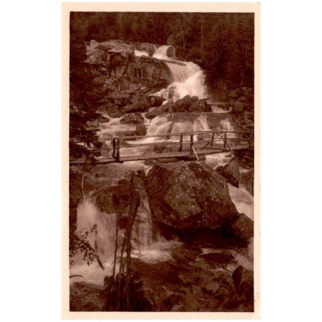 Vysoké Tatry. Vodopád ve Studenej doline. Hohe Tatra. Wasserfall im Kohlbachtale. Magas Tátra. Vizesés tarpataki völgyben.