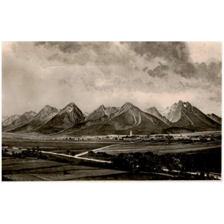 Vysoké Tatry. Vysoké Tatry s Popradu. Hohe Tatra. Die Hohe Tatra von Poprad aus. Magas Tátra. A Magas Tátra Poprádrol.