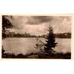 Štrbské Pleso (1356 m). - Lac de Štrba (1356 m).