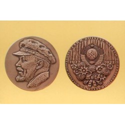 Lenin w medalierstwie polskim / fot. Zbigniew Biedrzycki Stefan R. Sadowski Wiesław Stasiak