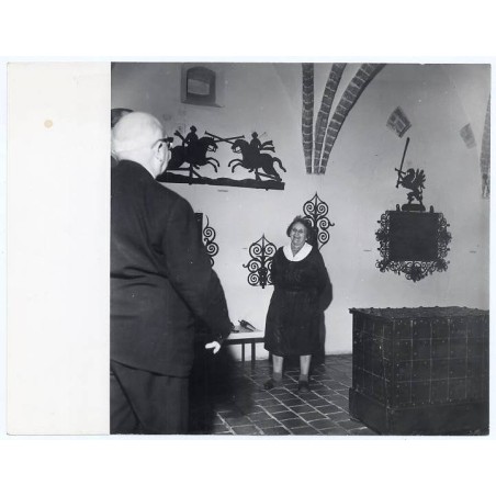 "Prof. Jerzy Remer (1888-1979) długoletni dyrektor Muzeum Okręgowego w Toruniu w Toruńskim Ratuszu w Sali Rzemiosła Toruńskiego