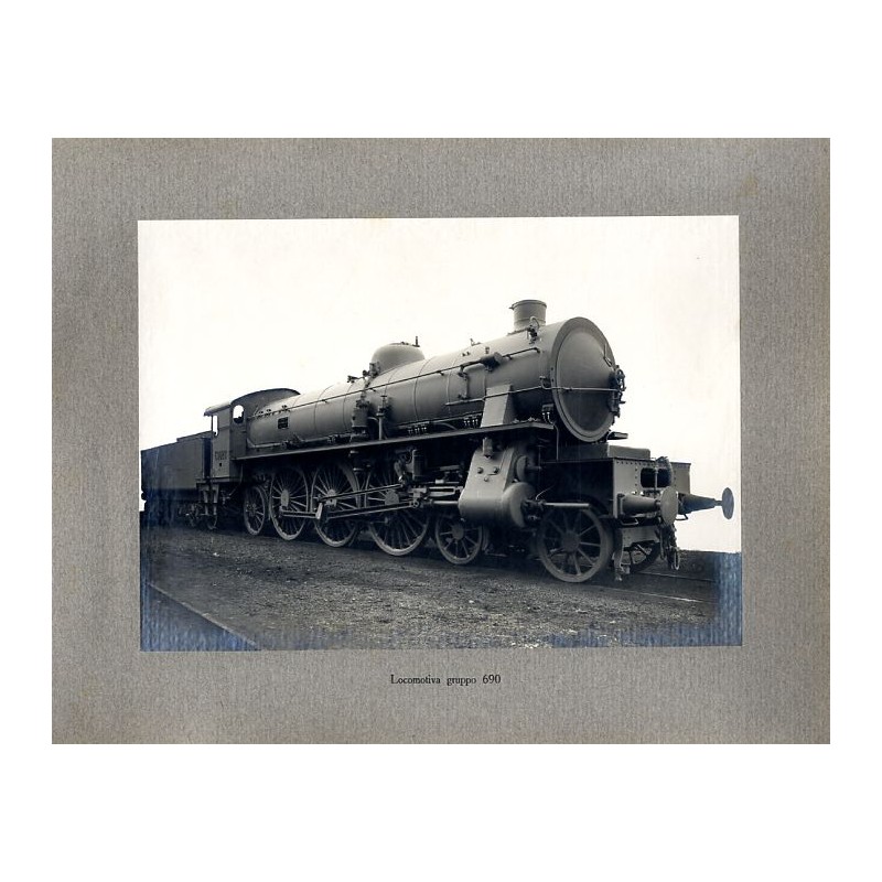 "Locomotiva gruppo 690" / parowóz do pociągów pośpiesznych klasy 2-3-1 serii 690 wraz z tenderem włoskiej firmy Ansaldo